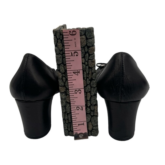 AGL Attilio Giusti Leombruni Black Leather Cap Toe Block Heels Size 39 Women’s - Picture 8 of 9